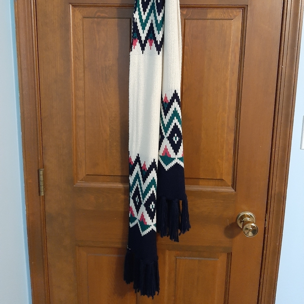 Knit Scarf - Picture 2 of 2